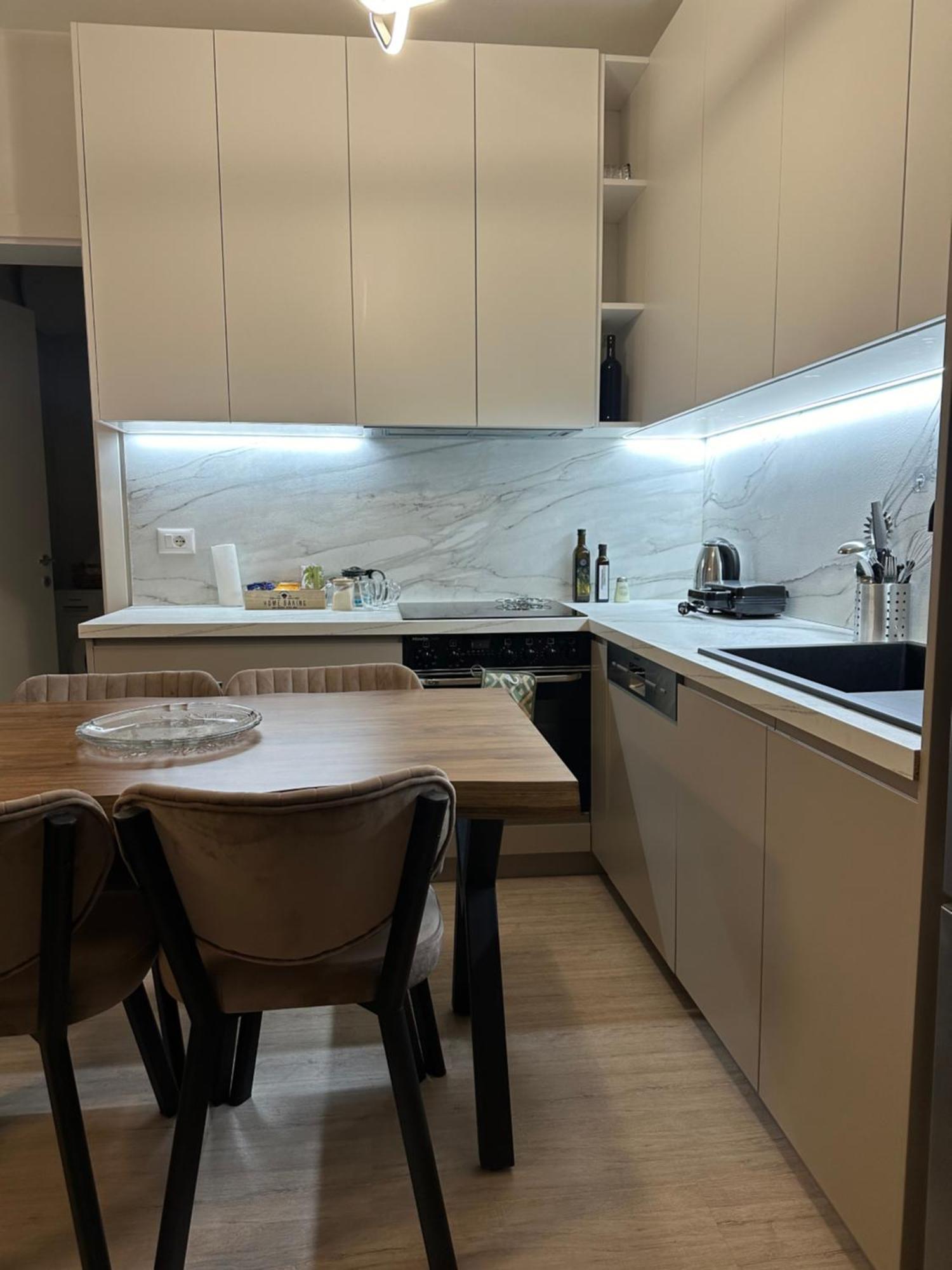 Apartment R&e Tirana