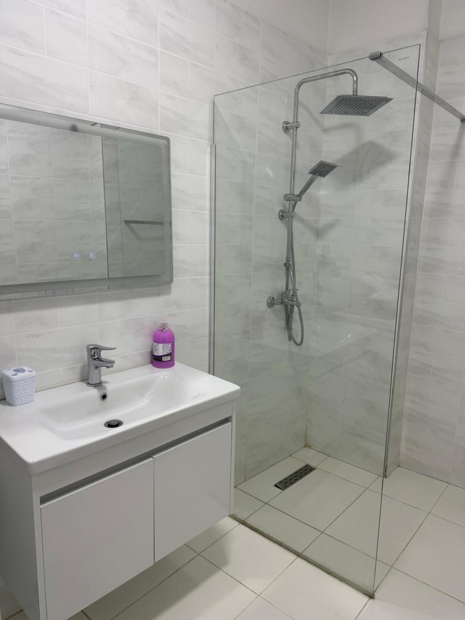 Apartment R&e *