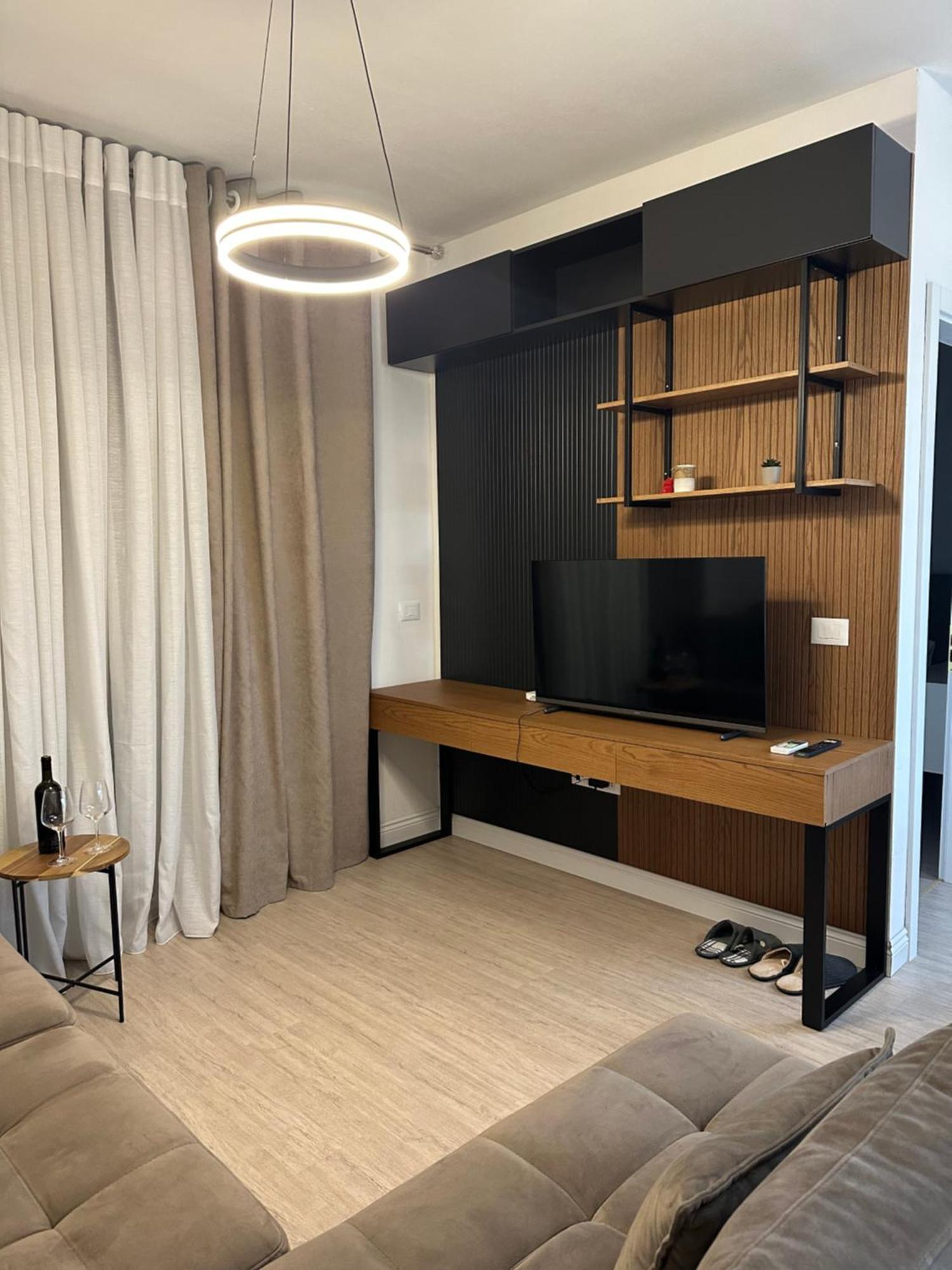 R&e Tirana