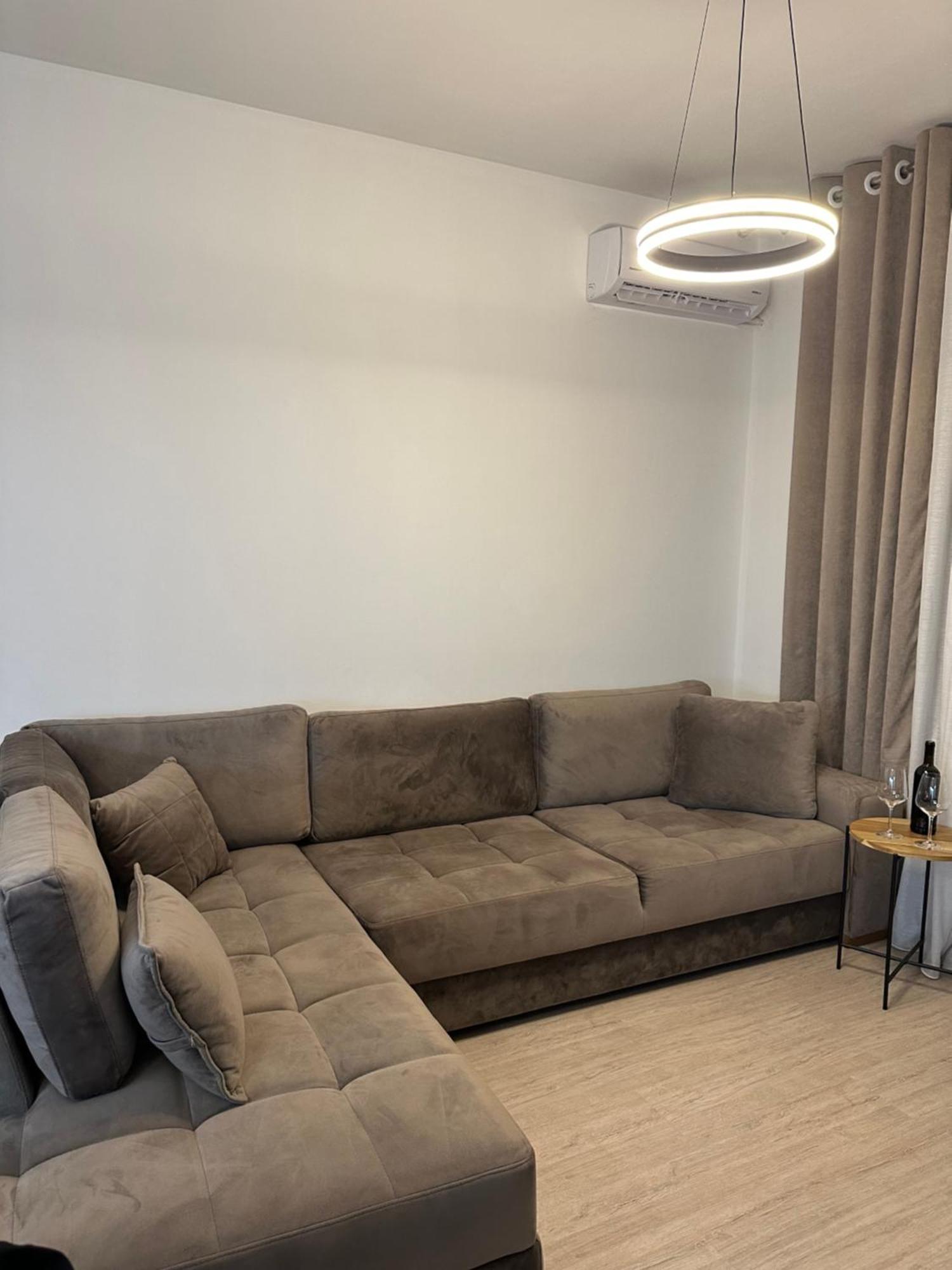 R&e Apartment